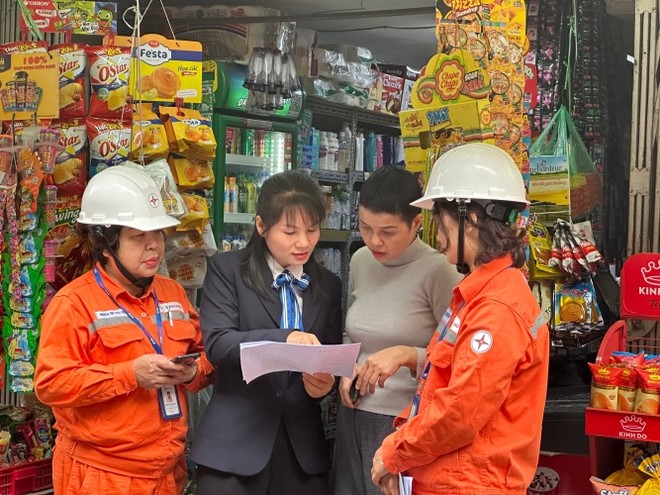 EVNHANOI cảnh báo tình trạng mạo danh điện lực nhằm lừa đảo tài sản và thông tin của khách hàng