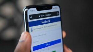 Facebook xóa 1,3 tỷ tài khoản giả mạo trong 2 tháng cuối năm ngoái